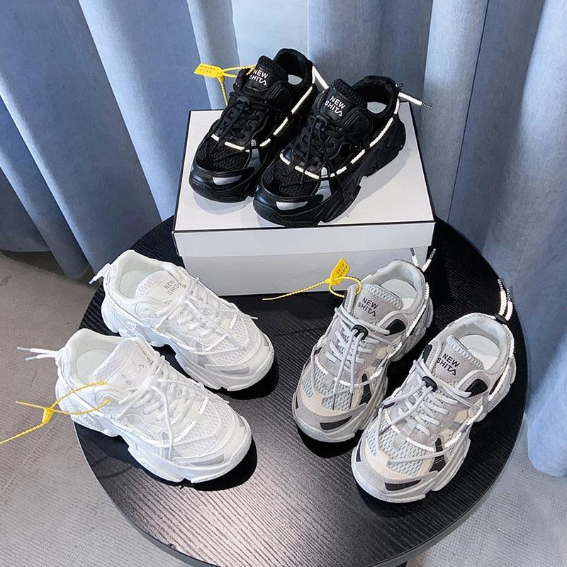 Women’s Lightweight Leather Sneakers