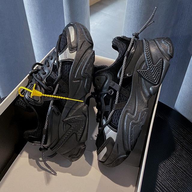 Women’s Lightweight Leather Sneakers