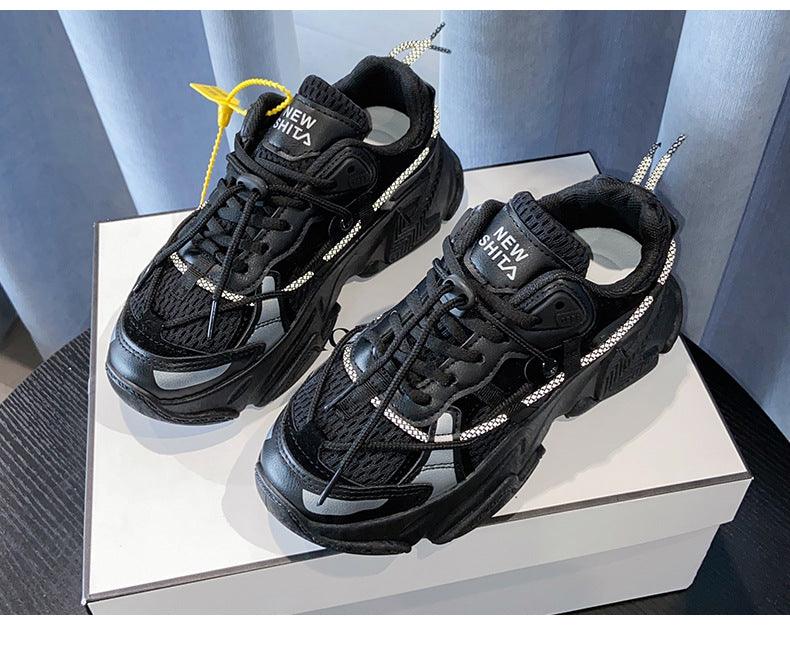 Women’s Lightweight Leather Sneakers