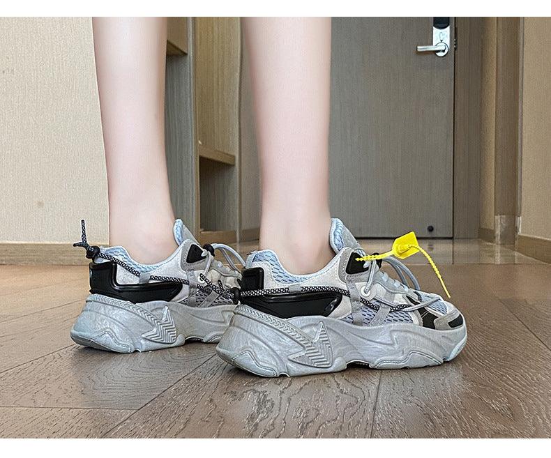 Women’s Lightweight Leather Sneakers