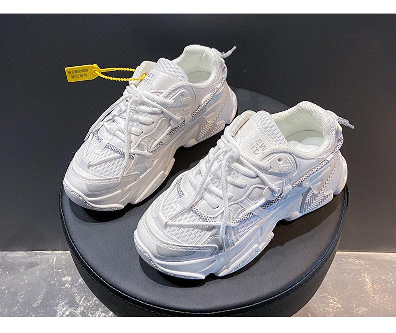 Women’s Lightweight Leather Sneakers